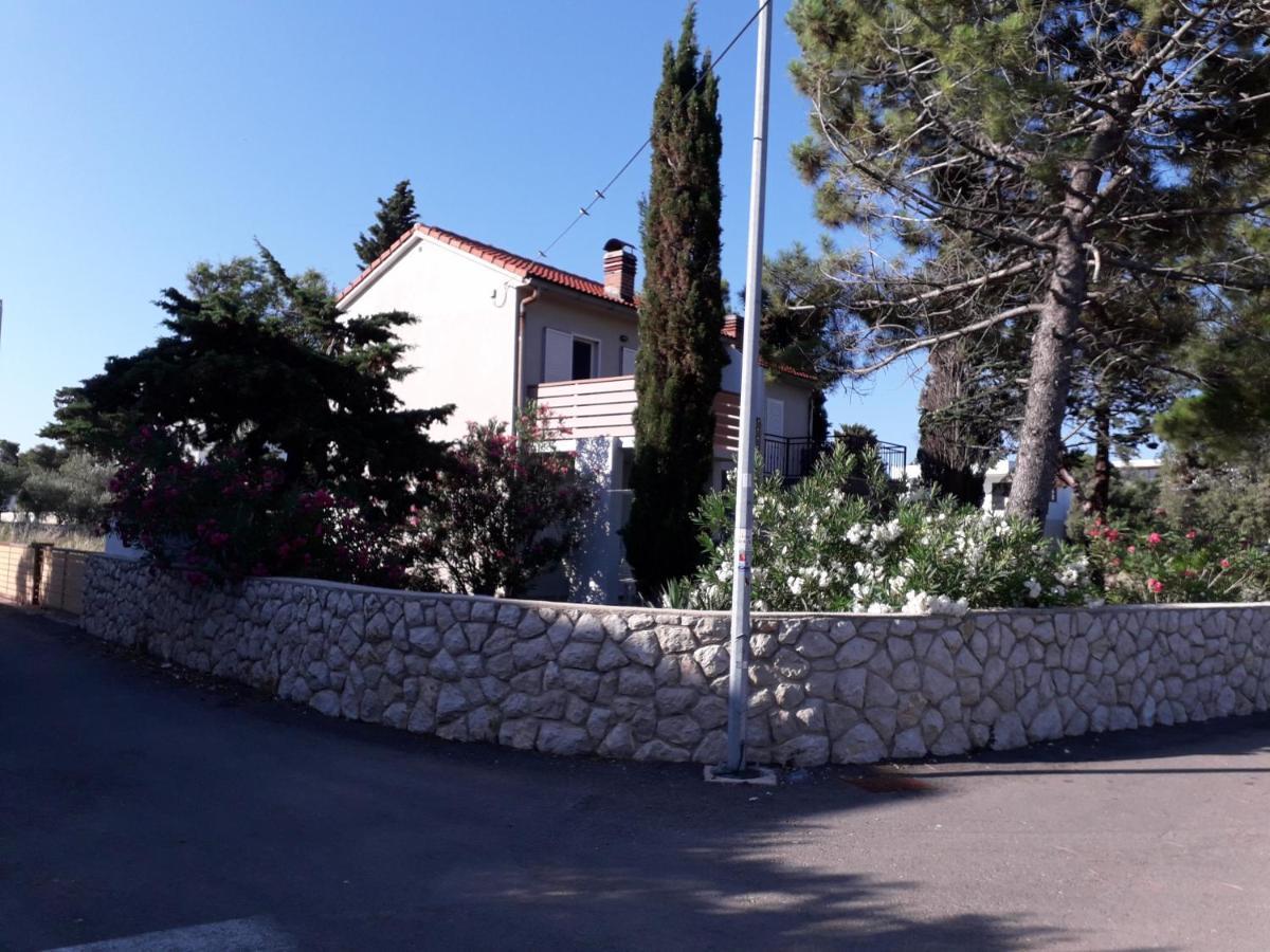 Holiday Home Novalja Exterior foto